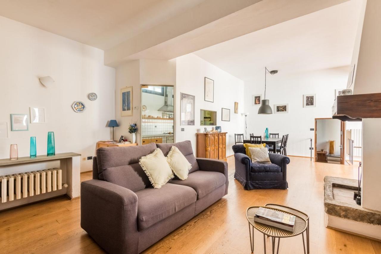Refined Flat With Private Loggia In San Frediano Appartamento *